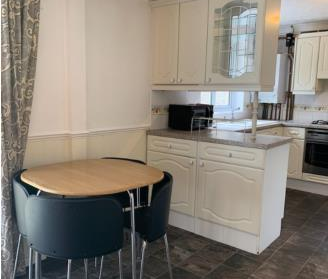 3 bedroom terraced house to rent - Photo 6