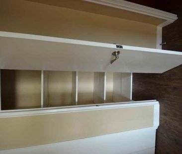 315 Glendale Avenue apartment — St. Catharines, ON (2-Bedroom) - 2 Bedroom - Photo 4