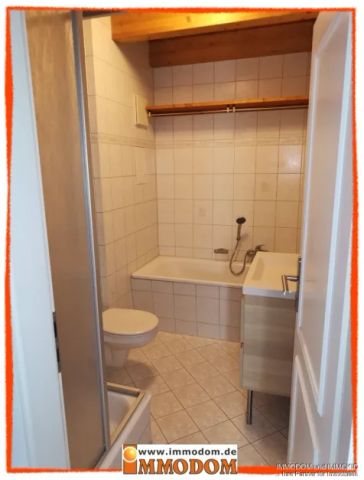 4,5-Zimmer-Wohnung in Zwickau mit Sichtholz und BALKON zu vermieten! - Foto 2