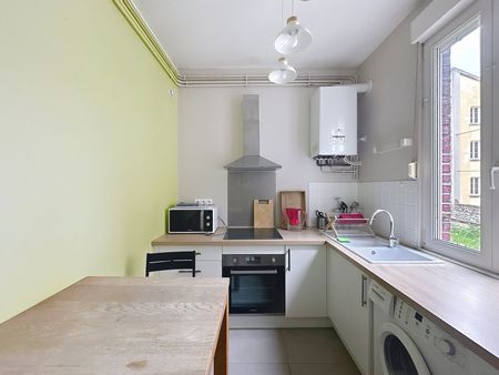 Appartement à louer - REIMS- JEAN-JAURES- - Photo 5
