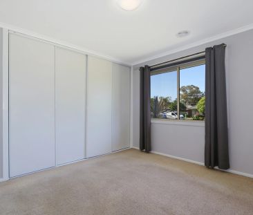 A Welcoming Family Home in Convenient Thurgoona - Photo 3