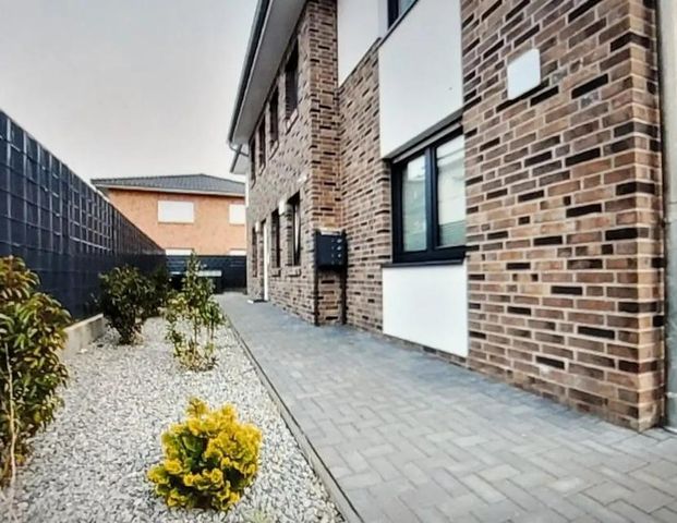 *Obergeschoßwohnung mit Balkon* – in Himmelpforten - Foto 1