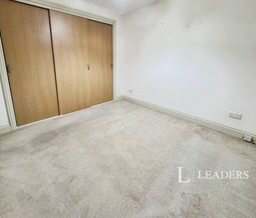 2 bedroom cottage to rent Middleton Court, Lewes Road, Westmeston, BN6 - Photo 4