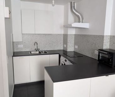 Location Appartement 2 pièces 39m² VILLEFRANCHE SUR MER 06230 - Photo 4