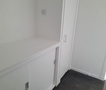 3 Bed Maisonette, Gorget Quadrant, G13 - Photo 2