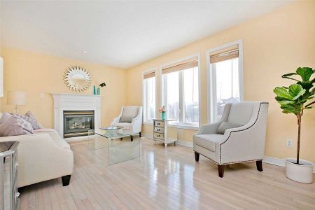 For Lease - 108 Melbourne Drive, Richmond Hill, Ontario - Photo 3