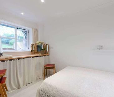 Platts Lane, Hampstead, NW3 - Photo 2