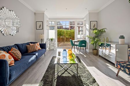 Haverstock Hill, Belsize Park, London - Photo 2