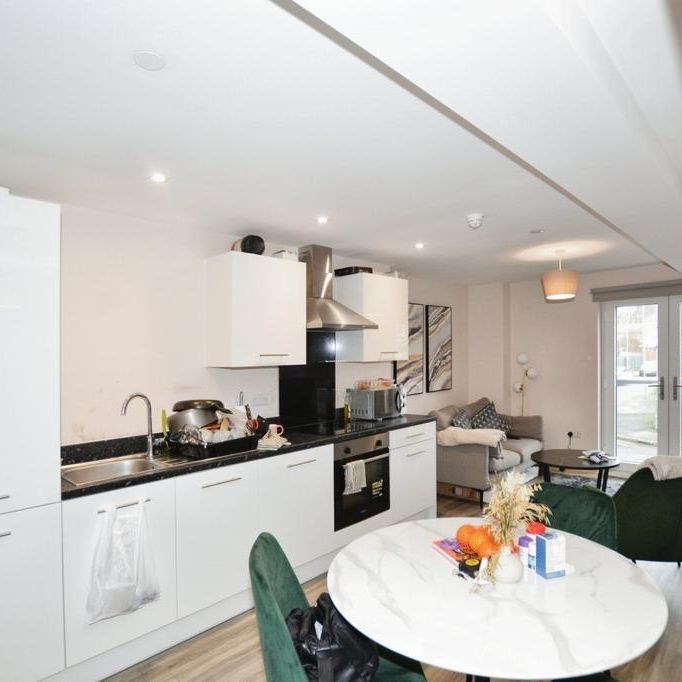 2 bedroom flat to rent - Photo 1