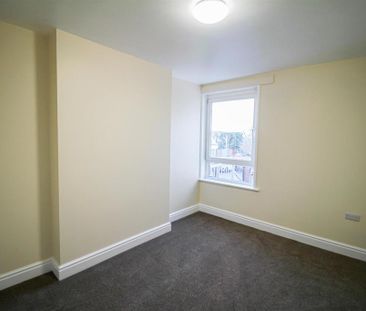 2 bedroom maisonette to rent - Photo 3