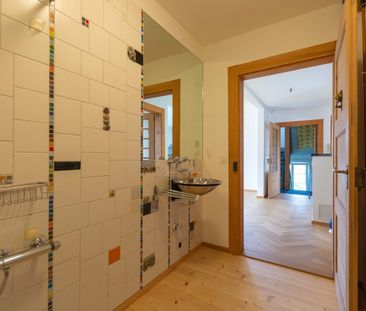 Wohnen mit Weitblick und besonderem Charme – 5.5-Zimmer-Duplex an bester Lage im Spiegel - Photo 5