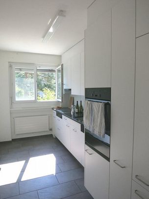 Wunderschöne 5-Zimmer Hochparterre-Wohnung in Zollikon - Photo 1