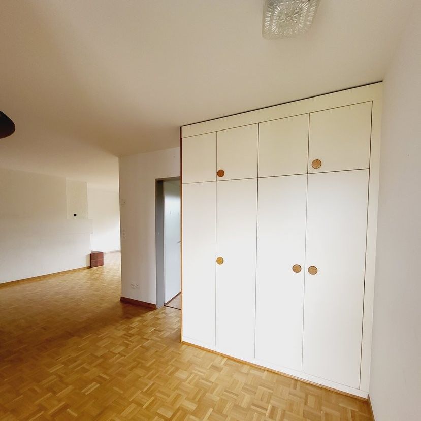 Maisonette-Dachwohnung mit Terrasse im Westen der Stadt - Foto 1