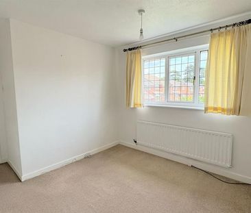 4 bedroom detached house to rent - Photo 6