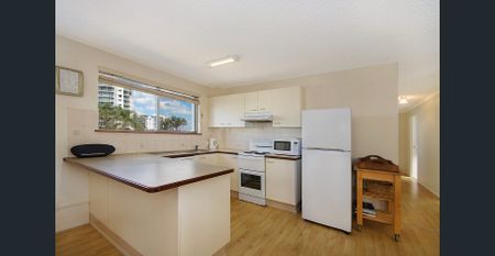 Three-bedroom unit directly opposite the beach in Cotton Tree - Photo 4