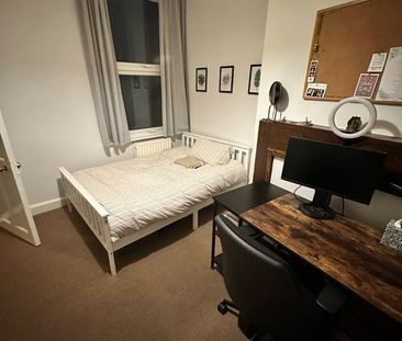 Room in a Shared Flat, Kirkstall Road, SW2 - Photo 3