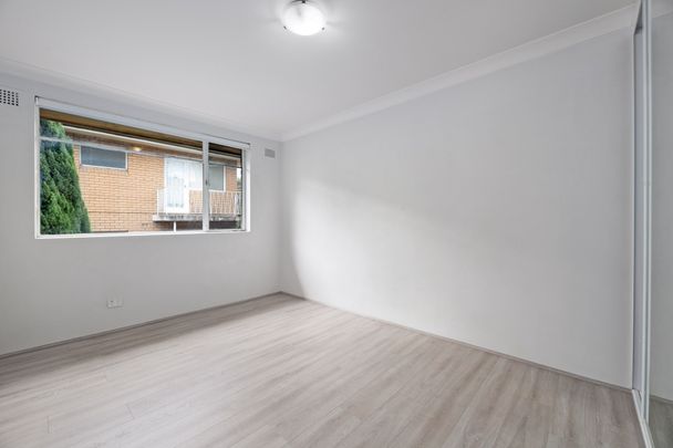 Bright & Well presented Unit in the Heart of Epping - Photo 1