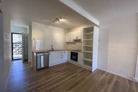 Tastefully Renovated Brick unit - Photo 3