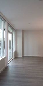 For Rent: Newer 2 Bed 1 Den 2 Bath Condo in Richmond - Photo 3