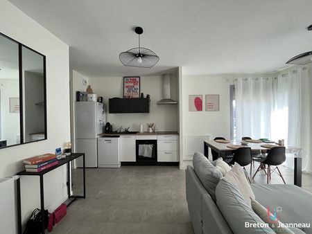 Location Appartement 2 pièces 47m² - Photo 3