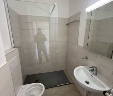 2 Zimmer, 2. Stock - Photo 3