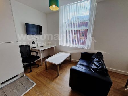 Studio to rent - Photo 2