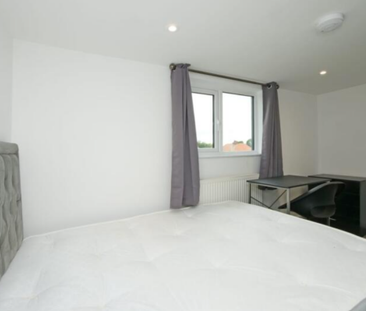 76, Tang Hall Lane - Photo 6