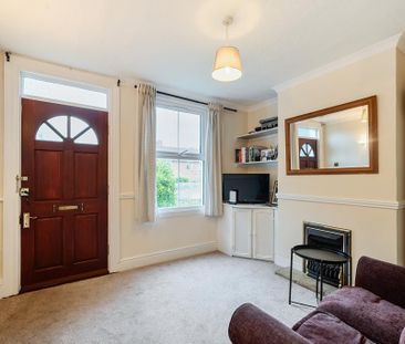 2 bedroom terraced house to rent - Photo 2