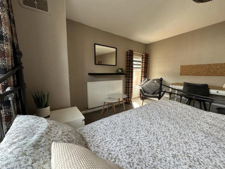 2 bedroom flat to rent - Photo 3