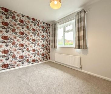 2 bedroom semi-detached house to rent - Photo 3
