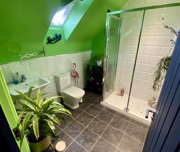 3 bedroom semi-detached house to rent - Photo 6