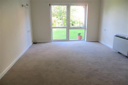 1 bedroom retirement property to rent - Photo 2