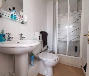 4 bedroom house to rent - Photo 3
