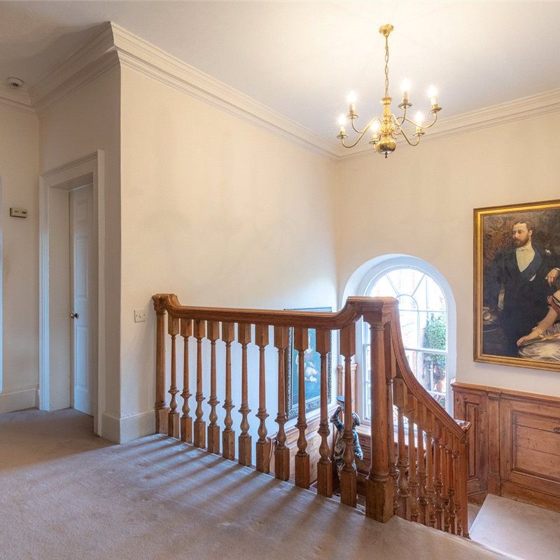 A substantial Grade II listed country residence with 7 to 9 bedrooms, exceptional gardens, and far-reaching countryside views in a desirable village setting. - Photo 1