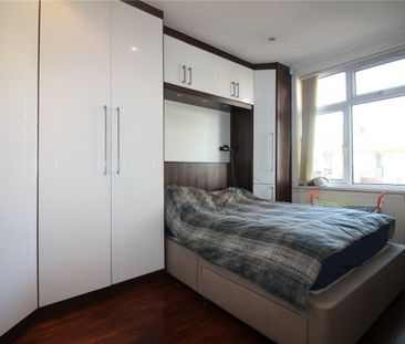 Eastmead Avenue, UB6, Greenford - Photo 4