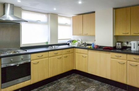 17 Headingley Mount, Leeds, LS6 3EL - Photo 4