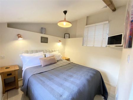 1 bedroom detached house to rent - Photo 4