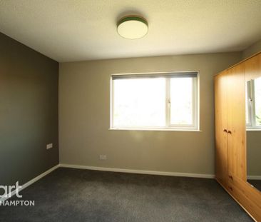 2 bedroom semi-detached house to rent - Photo 4