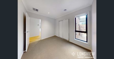 Serene Charm Close to School - Photo 4