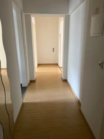 BARRIEREFREI ! Perfekt geeignet für Studenten oder Singles! Gemütliche 2 Zimmer wohnung - sofort verfügbar! - Photo 5