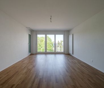 Renovated 3.5-room apartment on the 1st floor for rent - Foto 1