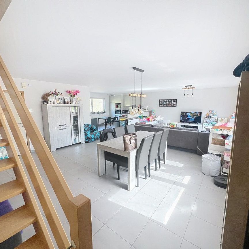 Huis te huur in Ardooie voor € 890 met 3 slaapkamers - Photo 1