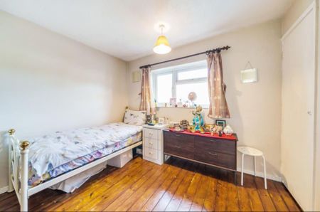 3 bedroom terraced house to rent - Photo 5