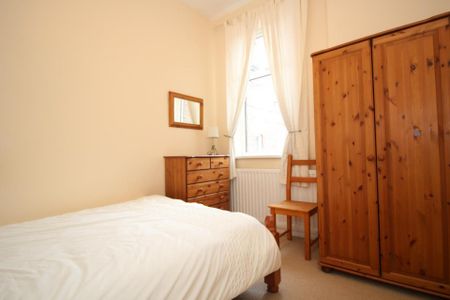 2 bedroom Flat to rent in Sandringham Road, South Gosforth, Newcastle upon Tyne - Photo 5