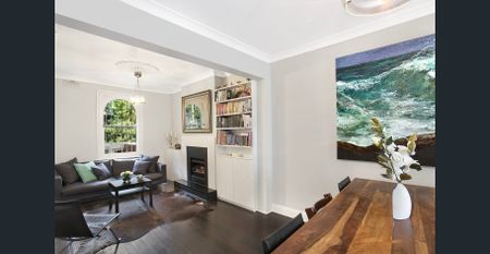 Stylish modern living in a sought-after Edgecliff location - Photo 2