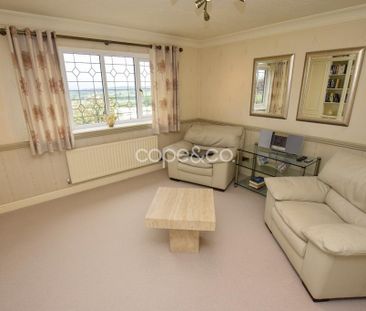 4 bedroom detached house to rent - Photo 1