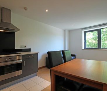 1 bedroom flat to rent - Photo 2