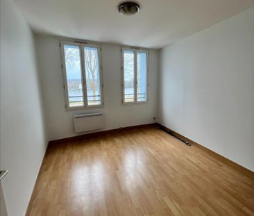 A LOUER OISSEL MAISON DE VILLE F3 - Photo 2