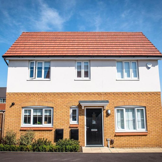 3 bedroom semi-detached house to rent - Photo 1