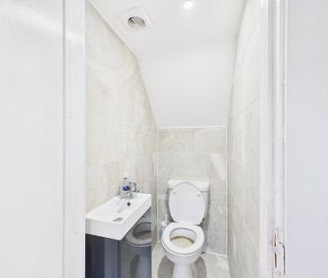 Rowan Close, Beaconsfield,HP9 - Photo 4